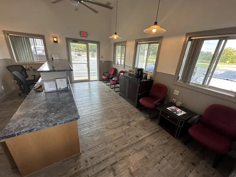 Front office at St. Aubin Auto Body in Manteno, Illinois
